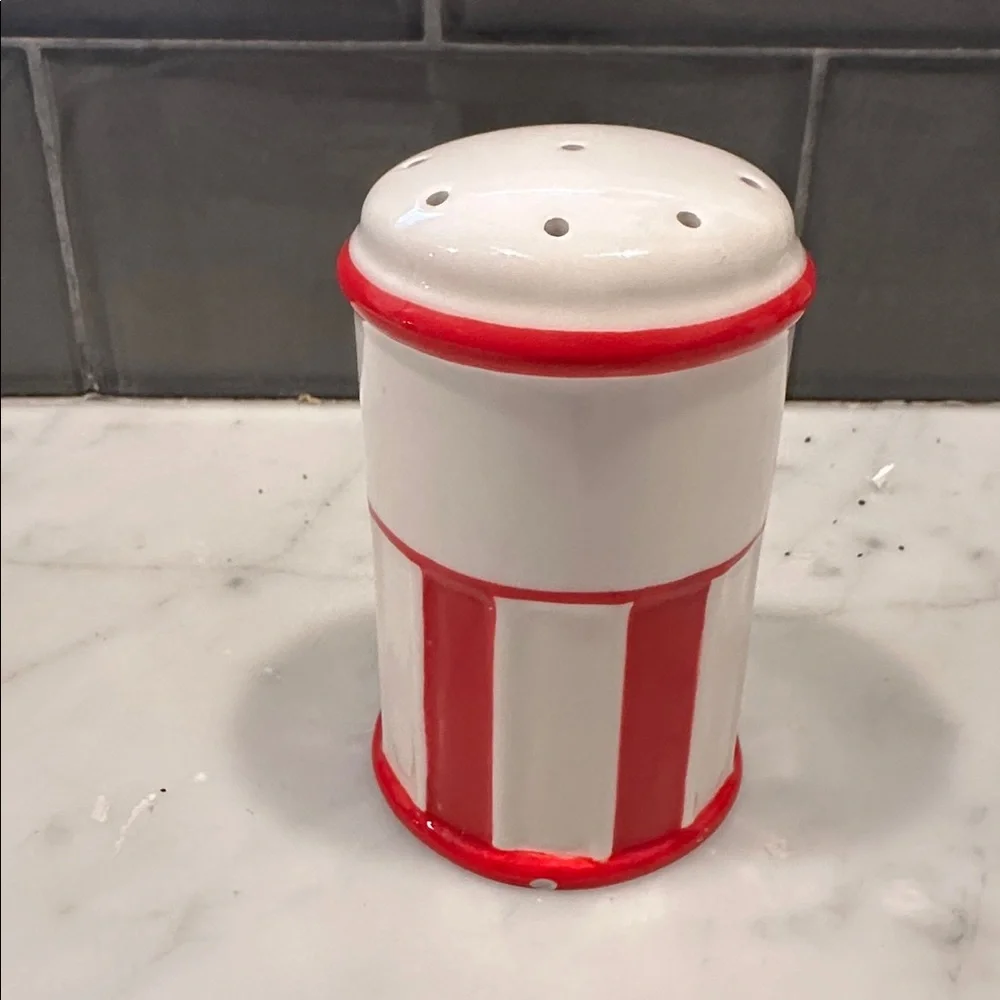 Williams Sonoma Red and White Ceramic Piece